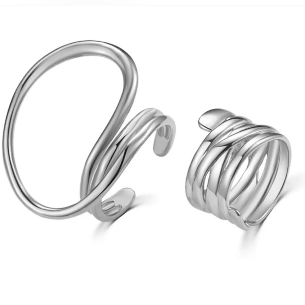 Twist Ring NWT Set of 2 Silver Rings